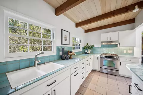 Kitchen - 23 Monte Cimas Ave, Mill Valley, CA 94941 photo 5 of 6