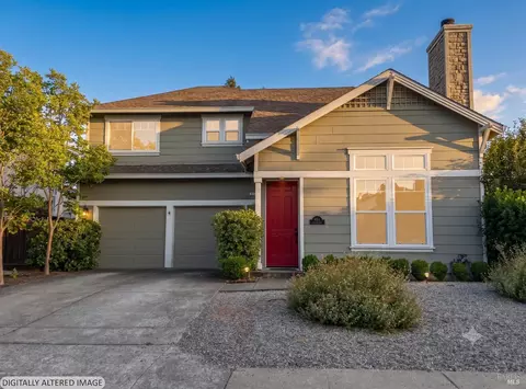921 Chiles Ave, Saint Helena, CA 94574