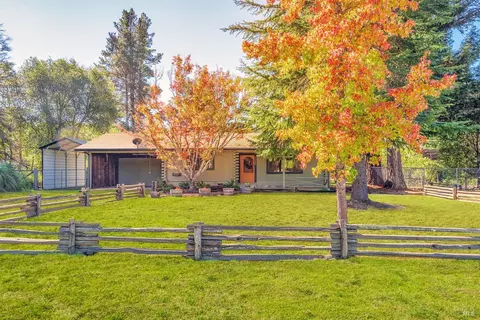 13320 Estate Dr, Boonville, CA 95415