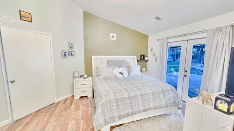 Bedroom - 265 Ahern Ln, Dixon, CA 95620 photo 1 of 2
