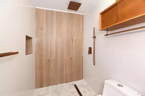 Bath - 1906 Hoffman Blvd, Richmond, CA 94804 photo 12 of 12