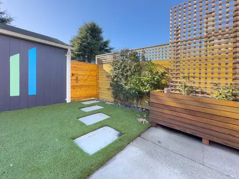 Exterior - 1906 Hoffman Blvd, Richmond, CA 94804 photo 5 of 14