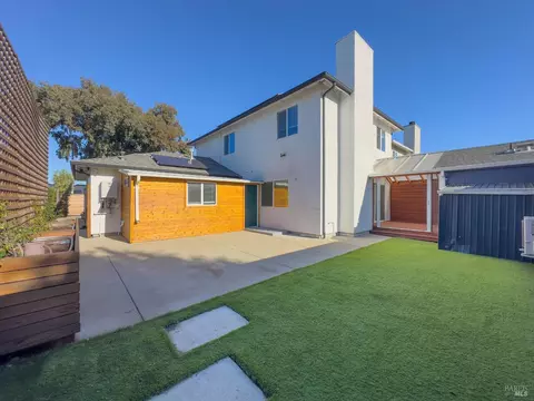 Exterior - 1906 Hoffman Blvd, Richmond, CA 94804 photo 10 of 14