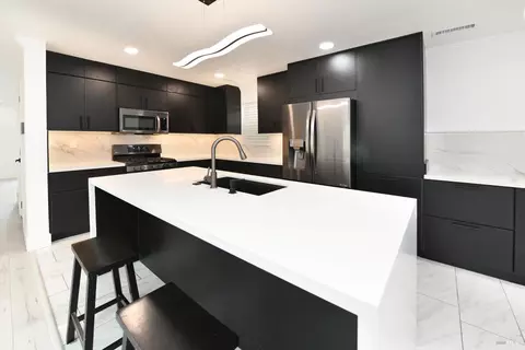 Kitchen - 1906 Hoffman Blvd, Richmond, CA 94804 photo 3 of 15
