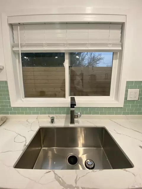 Kitchen - 1906 Hoffman Blvd, Richmond, CA 94804 photo 10 of 15