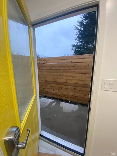 Entry Way - 1906 Hoffman Blvd, Richmond, CA 94804 photo 6 of 7
