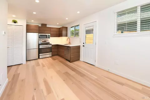 Kitchen - 1906 Hoffman Blvd, Richmond, CA 94804 photo 15 of 15
