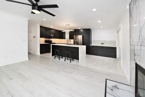 Kitchen - 1906 Hoffman Blvd, Richmond, CA 94804 photo 5 of 15