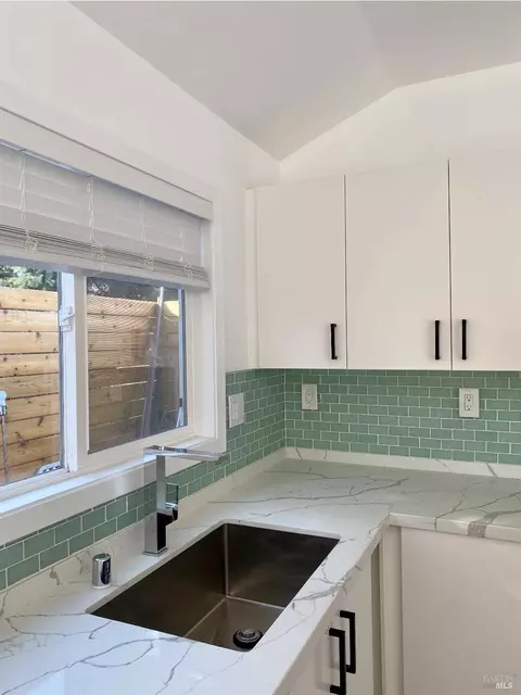 Kitchen - 1906 Hoffman Blvd, Richmond, CA 94804 photo 11 of 15