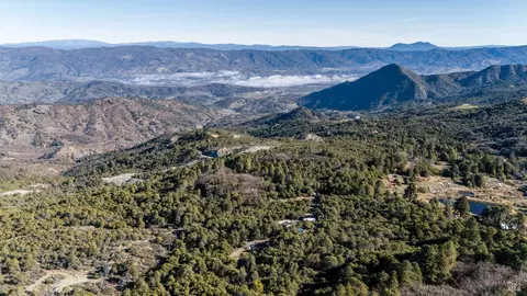 6775 County Road 110, Hopland, CA 95449