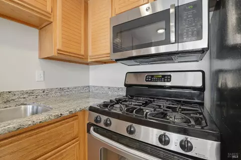 Kitchen - 4632 Melody Dr #E, Concord, CA 94521 photo 2 of 5