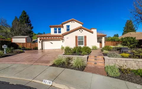 1218 Terrace Ct, Vacaville, CA 95687