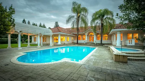 1783 Green Acres Ln, Fairfield, CA 94534