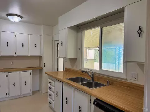 10755 Mobile Village Way, Willits, CA 95490 photo 4