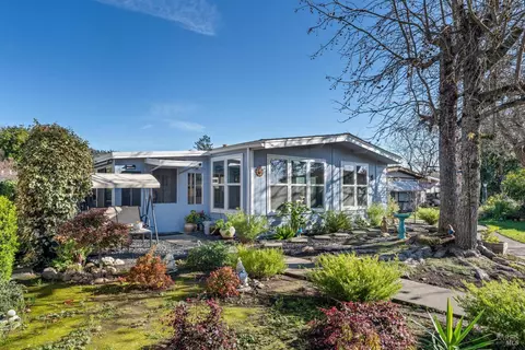 192 Mosshill Ct, Santa Rosa, CA 95409