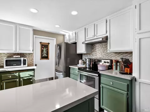 2936 Sunbird Dr, Fairfield, CA 94533 photo 11