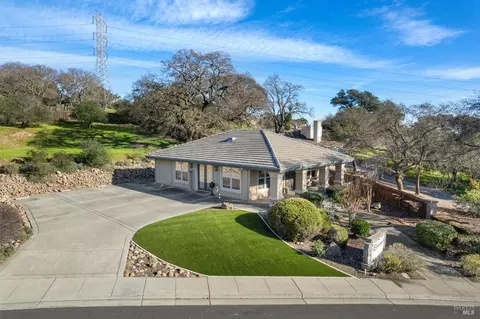 902 Eastridge Dr, Fairfield, CA 94534