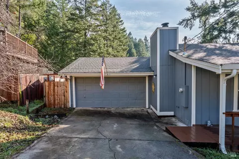 Exterior - 23929 Nutmeg Pl, Willits, CA 95490 photo 6 of 8