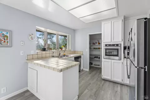 Kitchen - 23929 Nutmeg Pl, Willits, CA 95490 photo 1 of 3