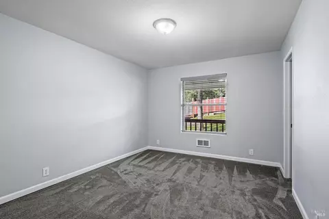 Bedroom - 23929 Nutmeg Pl, Willits, CA 95490 photo 2 of 3