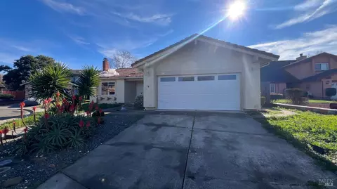 121 Notre Dame Ct, Vallejo, CA 94589