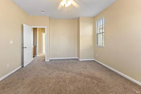 Bedroom - 5018 Brown Ln, Fairfield, CA 94533 photo 3 of 12