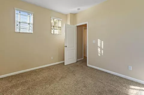 Bedroom - 5018 Brown Ln, Fairfield, CA 94533 photo 12 of 12