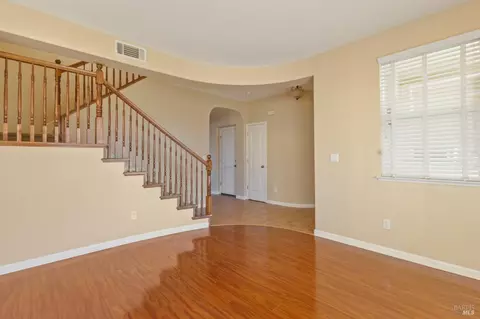 Living - 5018 Brown Ln, Fairfield, CA 94533 photo 3 of 9