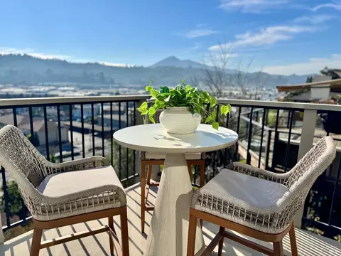60 Marina Court Dr, San Rafael, CA 94901