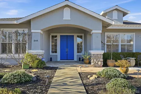 844 Signorelli Cir, Saint Helena, CA 94574