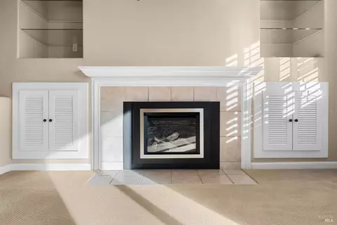 Living - 2837 Watson Ct, Fairfield, CA 94534 photo 7 of 10