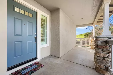 Exterior - 2837 Watson Ct, Fairfield, CA 94534 photo 6 of 20