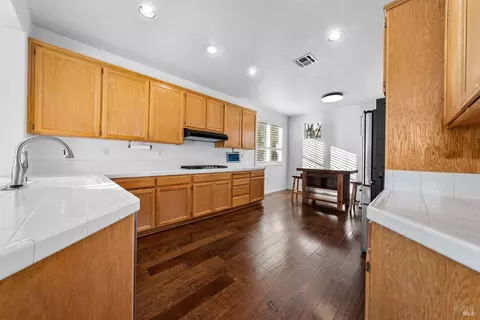 Kitchen - 2837 Watson Ct, Fairfield, CA 94534 photo 1 of 6