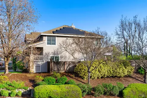 Exterior - 2837 Watson Ct, Fairfield, CA 94534 photo 18 of 20