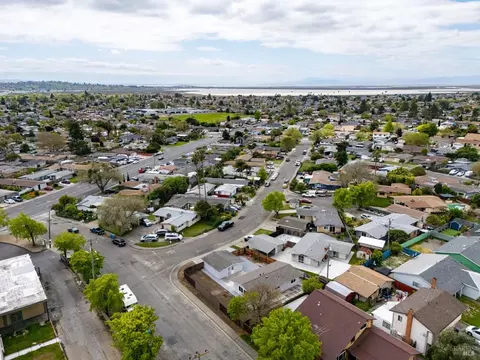 View/Area - 240 Rinaldo Dr, Vallejo, CA 94589 photo 6 of 6