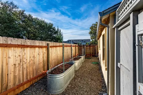 Exterior - 2164 Patton Ave, Napa, CA 94559 photo 10 of 10