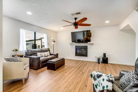 Living - 2164 Patton Ave, Napa, CA 94559 photo 1 of 2