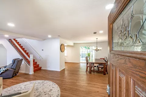 Entry Way - 2164 Patton Ave, Napa, CA 94559 photo 1 of 3