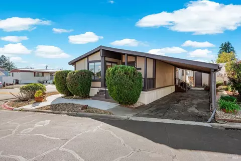 76 Lemon Tree Cir, Vacaville, CA 95687