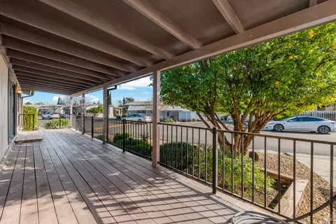 76 Lemon Tree Cir, Vacaville, CA 95687 photo 6