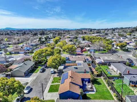 View/Area - 216 Manhattan St, Vallejo, CA 94591 photo 2 of 4