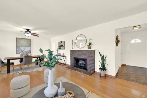 Other - 216 Manhattan St, Vallejo, CA 94591 photo 2 of 3