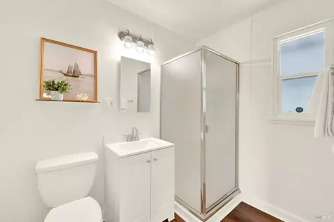 Bath - 216 Manhattan St, Vallejo, CA 94591 photo 1 of 5