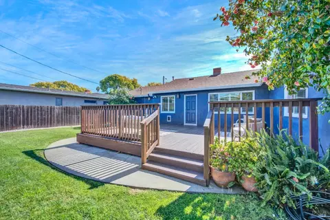 Exterior - 216 Manhattan St, Vallejo, CA 94591 photo 18 of 19