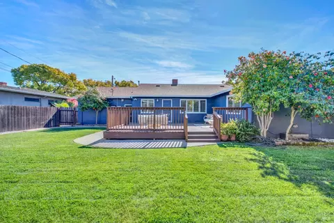 Exterior - 216 Manhattan St, Vallejo, CA 94591 photo 15 of 19
