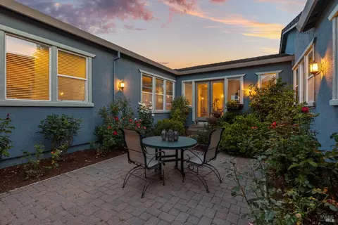 Exterior - 8596 Starr Rd, Windsor, CA 95492 photo 17 of 20