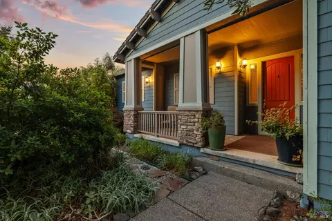 Exterior - 8596 Starr Rd, Windsor, CA 95492 photo 3 of 20