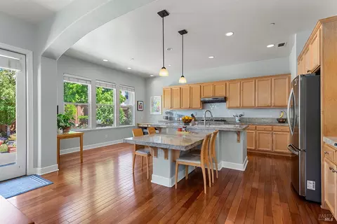 Kitchen - 8596 Starr Rd, Windsor, CA 95492 photo 1 of 4