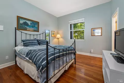 Bedroom - 8596 Starr Rd, Windsor, CA 95492 photo 3 of 6