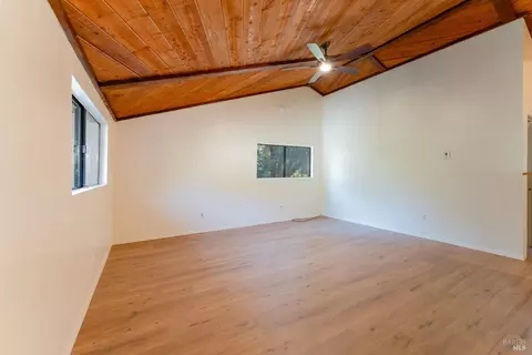 301 Crestview Dr, Ukiah, CA 95482 photo 6